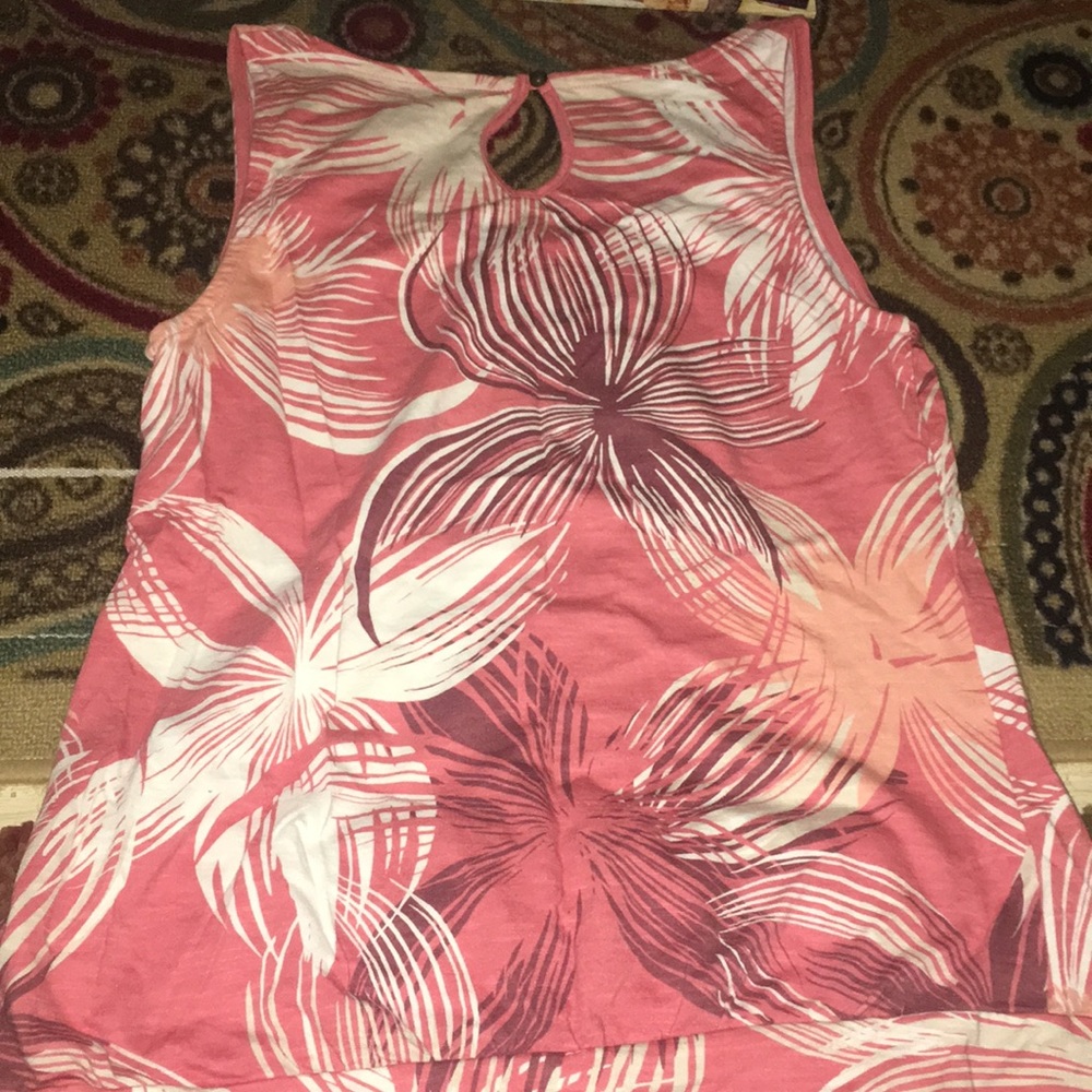 Top - Picture 3 of 3